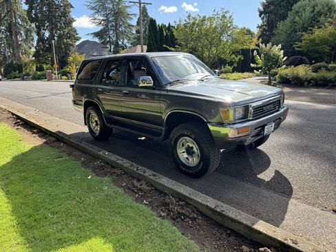 Used 1990 Toyota 4Runner SR5 AWD/4WD image 7