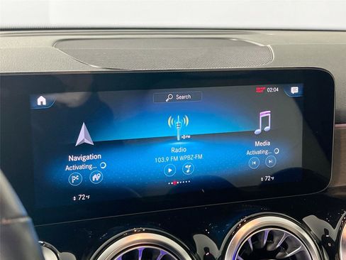 Certified 2022 Mercedes-Benz GLB 250 4MATIC image 13