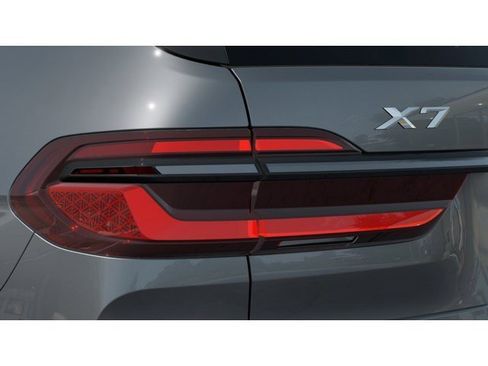 New 2026 BMW X7 xDrive40i w/ Premium Package image 8