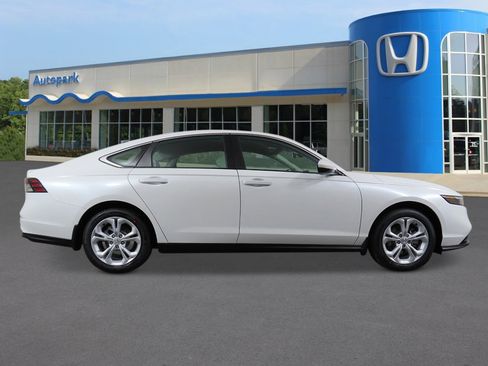 New 2026 Honda Accord LX image 6