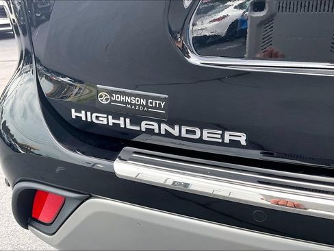 Used 2021 Toyota Highlander Platinum AWD/4WD image 8