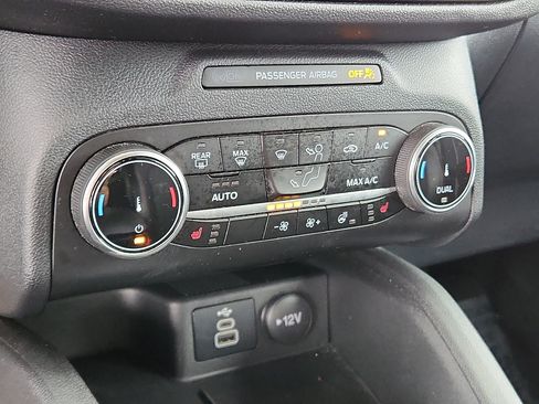 Used 2024 Ford Escape ST-Line image 17