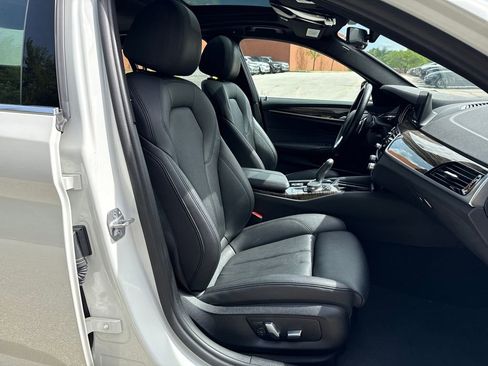 Used 2018 BMW 530i xDrive AWD/4WD image 27