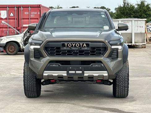 Certified 2025 Toyota Tacoma 4x4 Double Cab Hybrid image 9