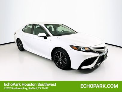 Used 2021 Toyota Camry SE w/ Carpet Mat Package (TMS)