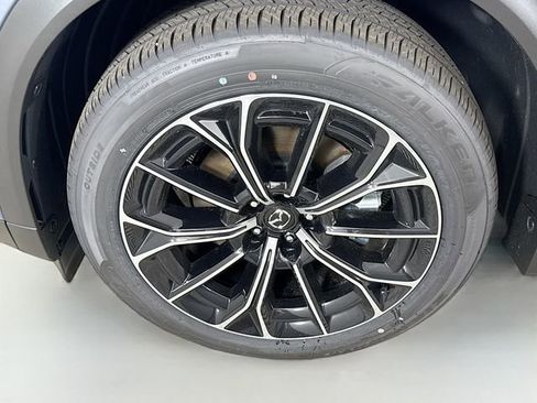 New 2025 MAZDA CX-70 Plug-In Hybrid w/ Premium Pkg image 32