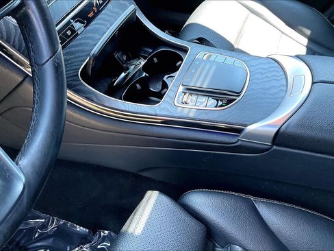 Used 2023 Mercedes-Benz GLC 300 4MATIC Coupe image 17