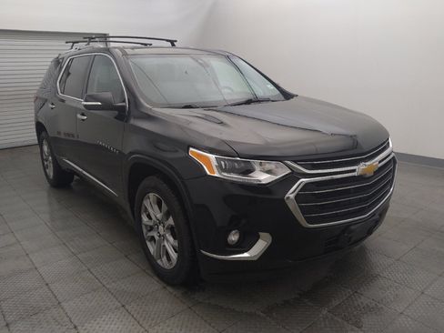 Used 2018 Chevrolet Traverse Premier w/ Driver Confidence II Package FWD image 13