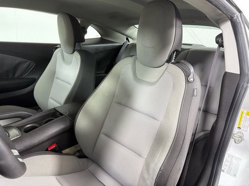 Used 2011 Chevrolet Camaro LT RWD image 9
