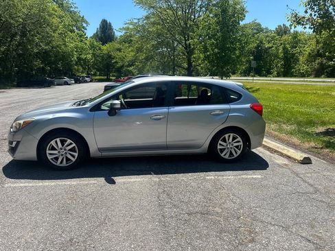 Used 2015 Subaru Impreza 2.0i Premium AWD/4WD image 4