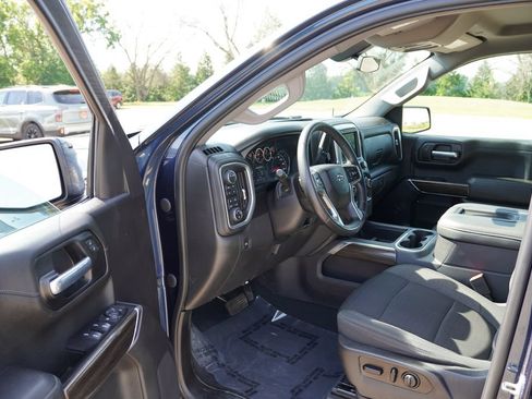 Used 2021 Chevrolet Silverado 1500 LT Trail Boss AWD/4WD image 14
