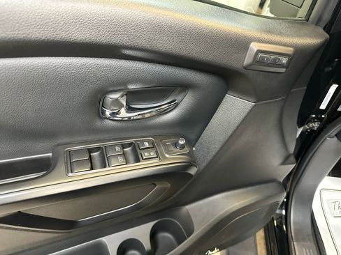 Certified 2024 Nissan Titan PRO-4X w/ Pro-4x Convenience Package image 25