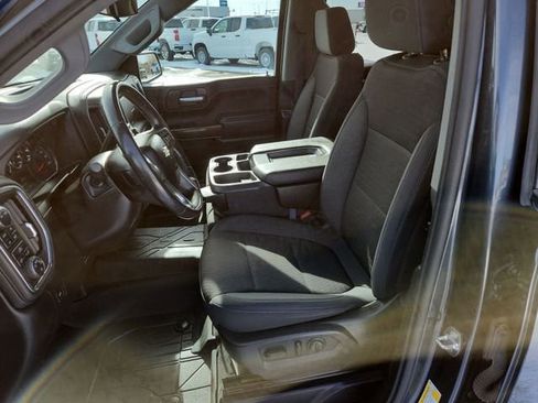 Used 2021 Chevrolet Silverado 1500 LT AWD/4WD image 18