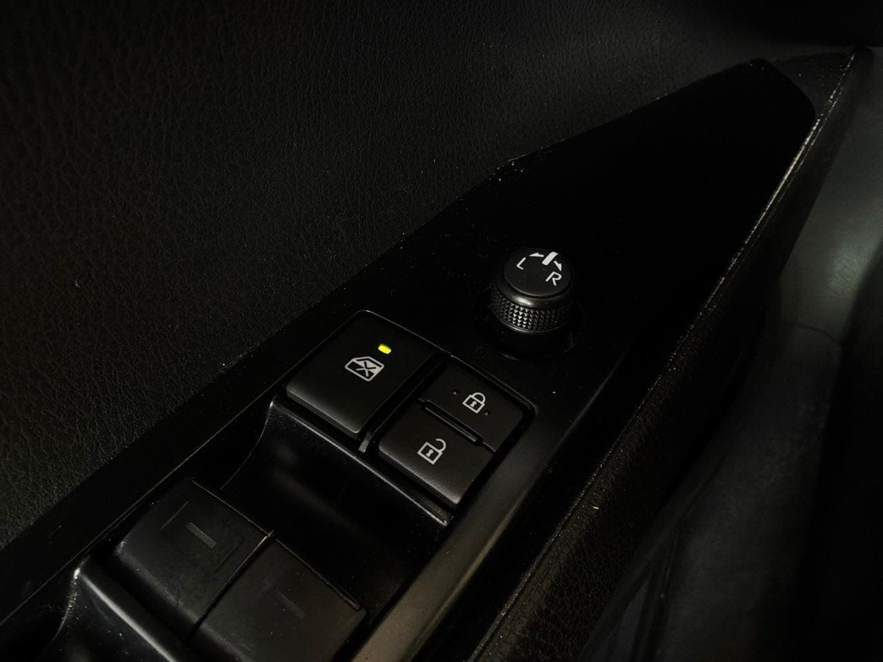 Used 2025 Toyota Camry LE FWD image 23