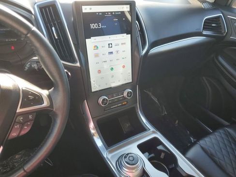 Certified 2024 Ford Edge Titanium image 27