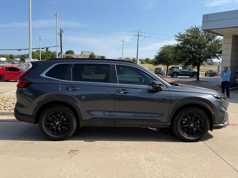 Used 2023 Honda CR-V Sport image 7