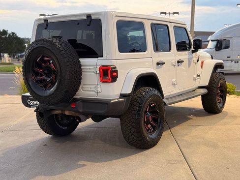 Used 2020 Jeep Wrangler Unlimited Sahara AWD/4WD image 9