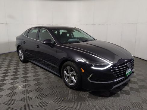 Used 2023 Hyundai Sonata SE w/ Preferred Accessory Package FWD image 13