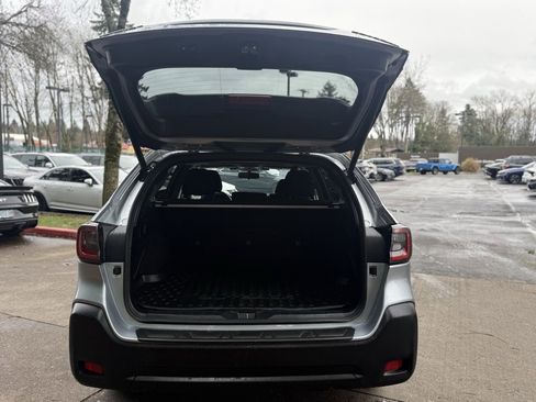 Used 2023 Subaru Outback Premium image 21