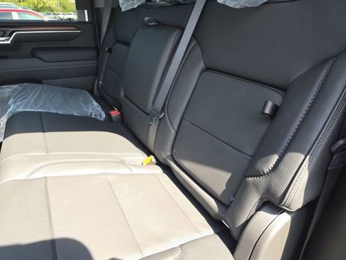 New 2026 GMC Sierra 2500 Denali w/ Denali Reserve Package image 5