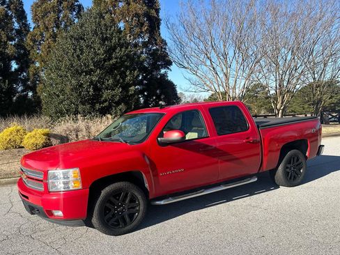Used 2013 Chevrolet Silverado 1500 LTZ w/ Suspension Package, Off-Road AWD/4WD image 10