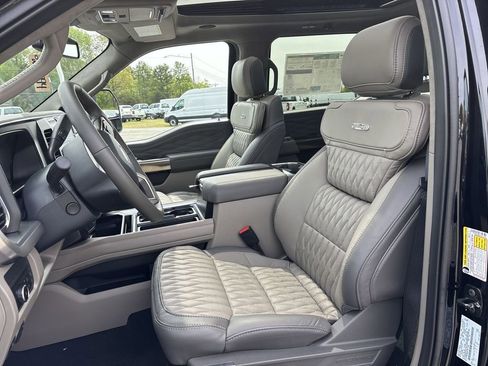 New 2026 Ford F450 Platinum AWD/4WD image 13