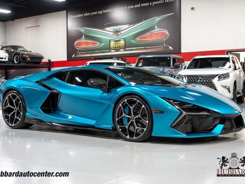 Used 2025 Lamborghini Revuelto AWD/4WD image 1