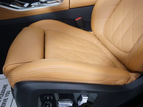 Certified 2026 BMW X5 xDrive40i AWD/4WD image 9