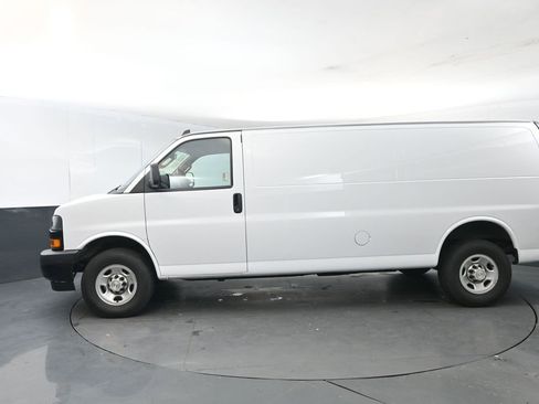 Used 2023 Chevrolet Express 2500 Extended w/ Driver Convenience Package image 6