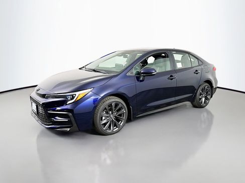 New 2026 Toyota Corolla SE FWD image 3