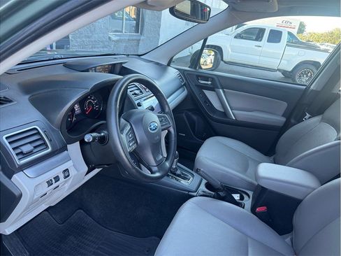 Used 2016 Subaru Forester 2.5i Touring image 21