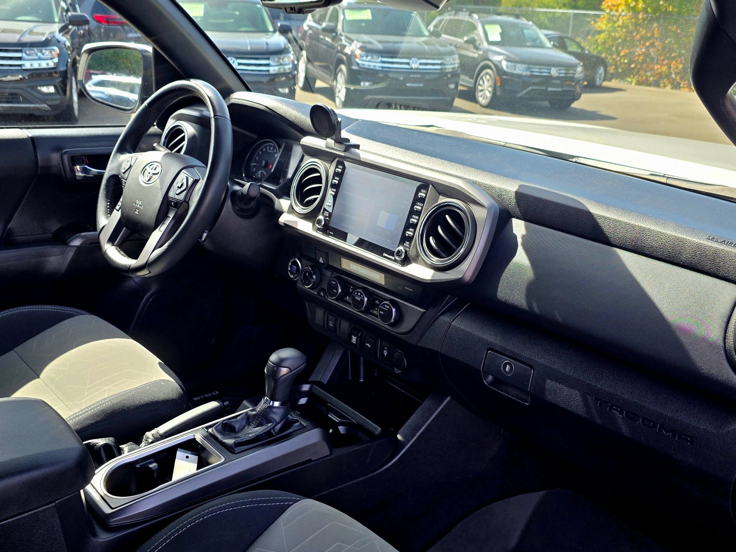 Used 2023 Toyota Tacoma TRD Off-Road AWD/4WD image 30