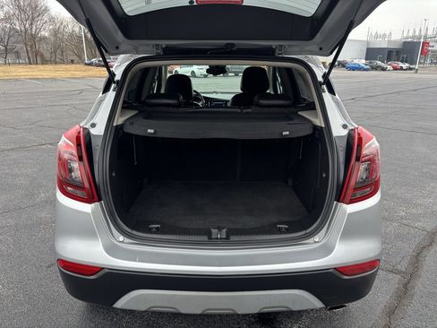 Used 2021 Buick Encore Preferred image 17