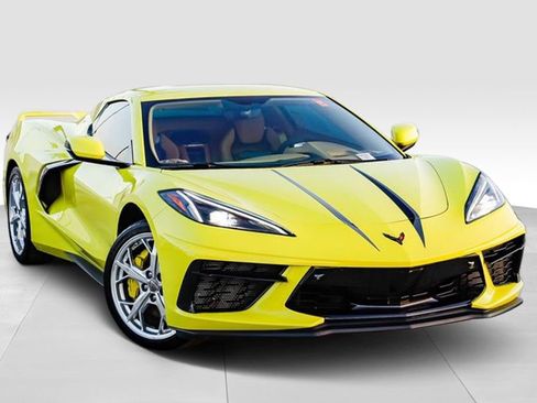 Used 2023 Chevrolet Corvette Stingray w/ Z51 Performance Package image 2