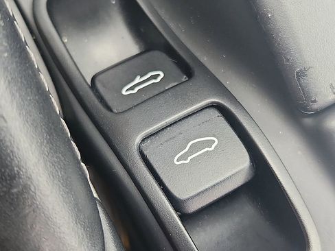 Used 2012 Porsche 911 Carrera 4S image 25