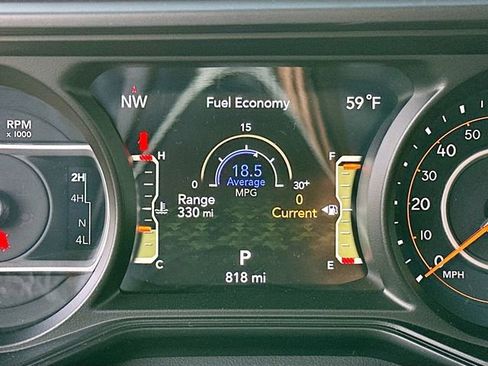 Used 2026 Jeep Wrangler Sahara image 8