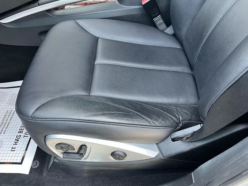 Used 2011 Mercedes-Benz GL 320 BlueTEC 4MATIC image 27