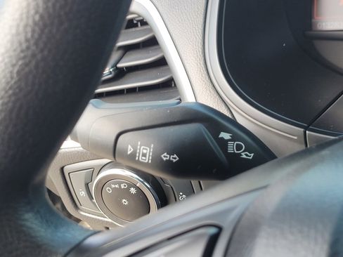 Used 2023 Ford Edge SE w/ Black Appearance Package image 30