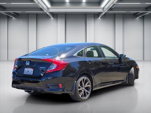 Used 2021 Honda Civic Sport image 4