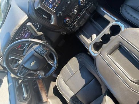 Used 2020 Chevrolet Silverado 2500 High Country w/ Technology Package AWD/4WD image 37