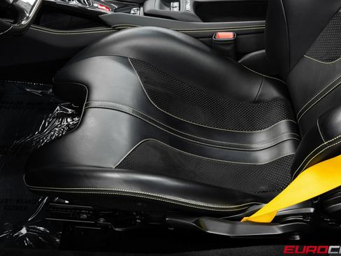 Used 2022 Ferrari F8 Tributo RWD image 46