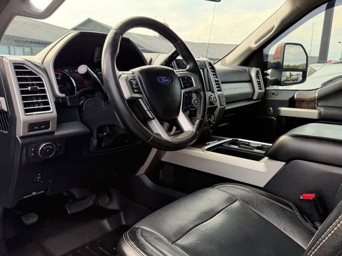 Used 2017 Ford F250 Lariat w/ Lariat Value Package AWD/4WD image 36