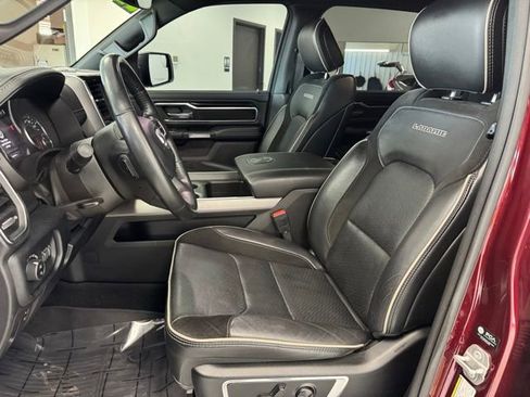 Used 2022 RAM 1500 Laramie w/ Sport Appearance Package AWD/4WD image 5