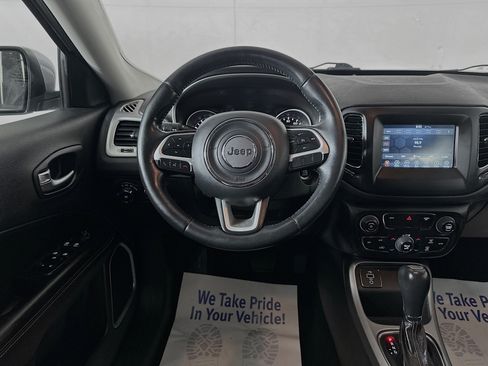 Used 2018 Jeep Compass Latitude w/ Popular Equipment Group FWD image 20
