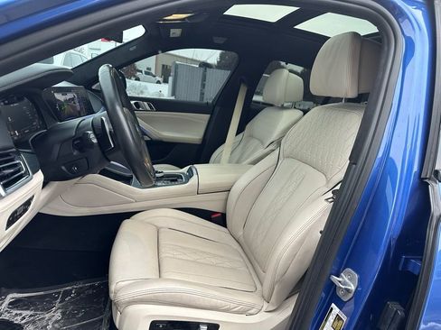 Used 2020 BMW X6 M50i w/ Executive Package image 13
