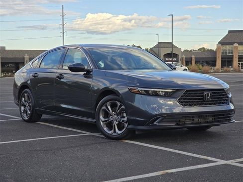 Used 2023 Honda Accord EX image 2
