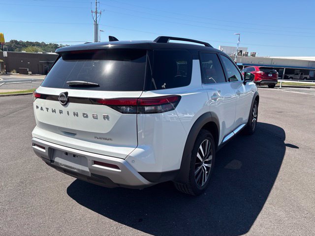 Used 2024 Nissan Pathfinder Platinum FWD image 6