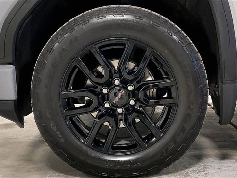 Used 2024 GMC Sierra 1500 Pro w/ Graphite Edition image 11