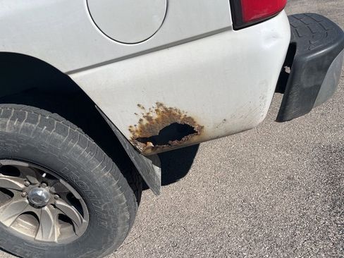 Used 2004 GMC Yukon SLT w/ 1SD Preferred Equipment Group image 12