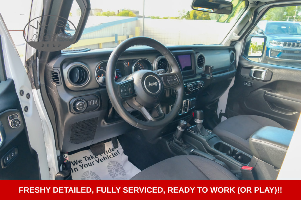 Used 2022 Jeep Gladiator Sport AWD/4WD image 15